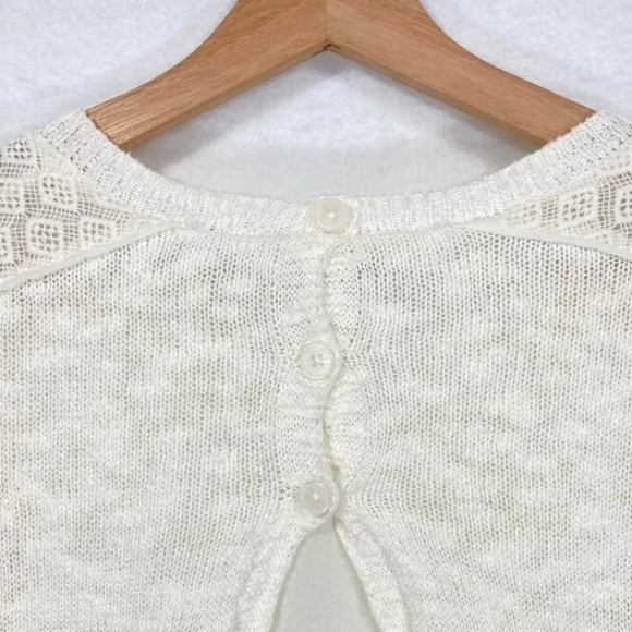 Lucky Brand 3/4 Sleeve Mixed Media Lace w/ Sheer Underlay Sweater Size Small - Picture 4 of 7
